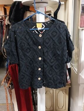 Ruby Rd. Black Lace Wood Button-Front Women's Top